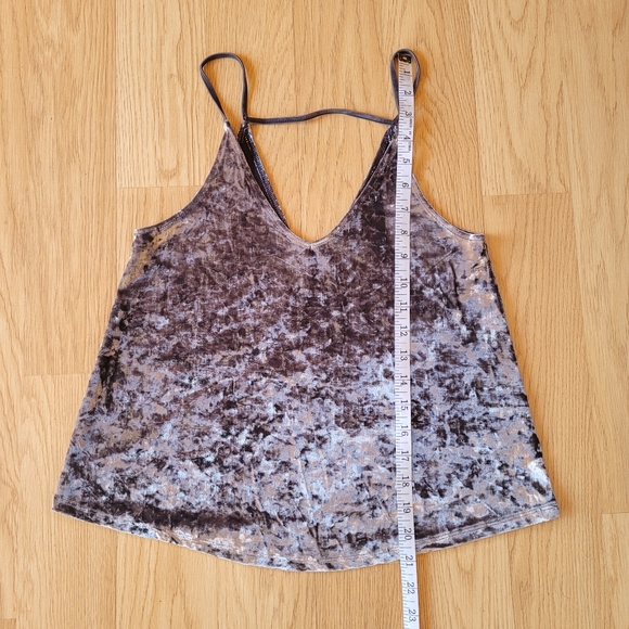 AE | Silver Crushed Velvet Tank Top - XS - Picture 9 of 11